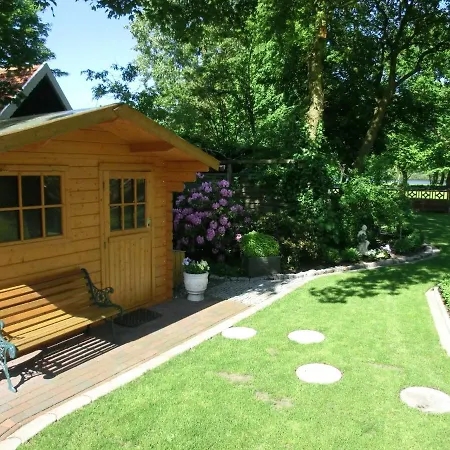 Hubertus, 95059 Holiday home Rhauderfehn